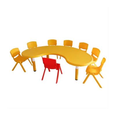 Moon/Kidney Shape Fiber Kids Table And Plastic Chairs